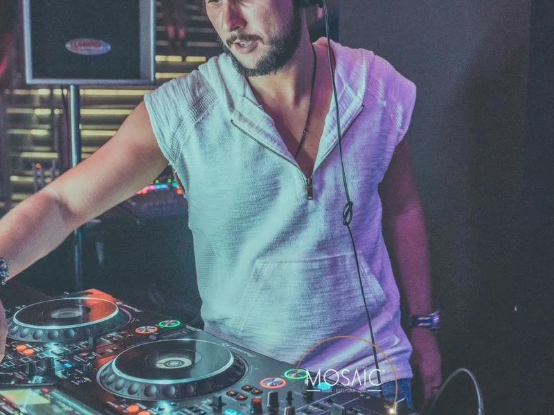 Mosaïc Music Club | Go for drinks in Estepona