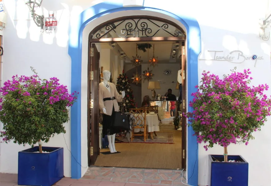 Isander Borges, Tienda de Ropa de Mujer Estepona