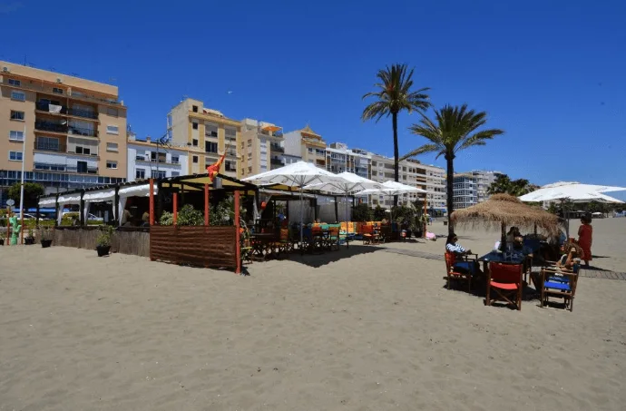 comer espetos en Estepona chiringuito el madero