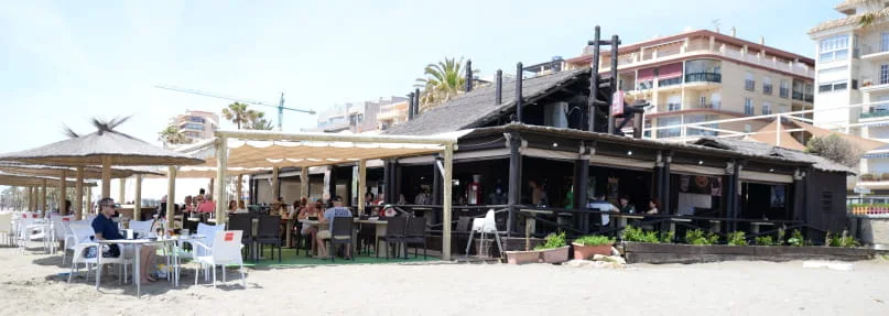 Chiringuito Paco, el típico chiringuito a orillas del Mar en Estepona