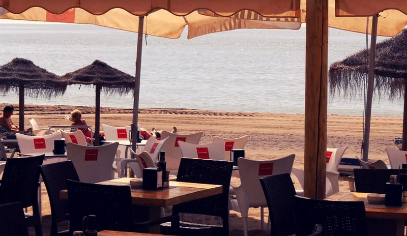 comer espetos en Estepona chiringuito Paco