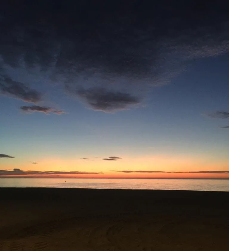 atardecer en Estepona desde la playa de la rada
