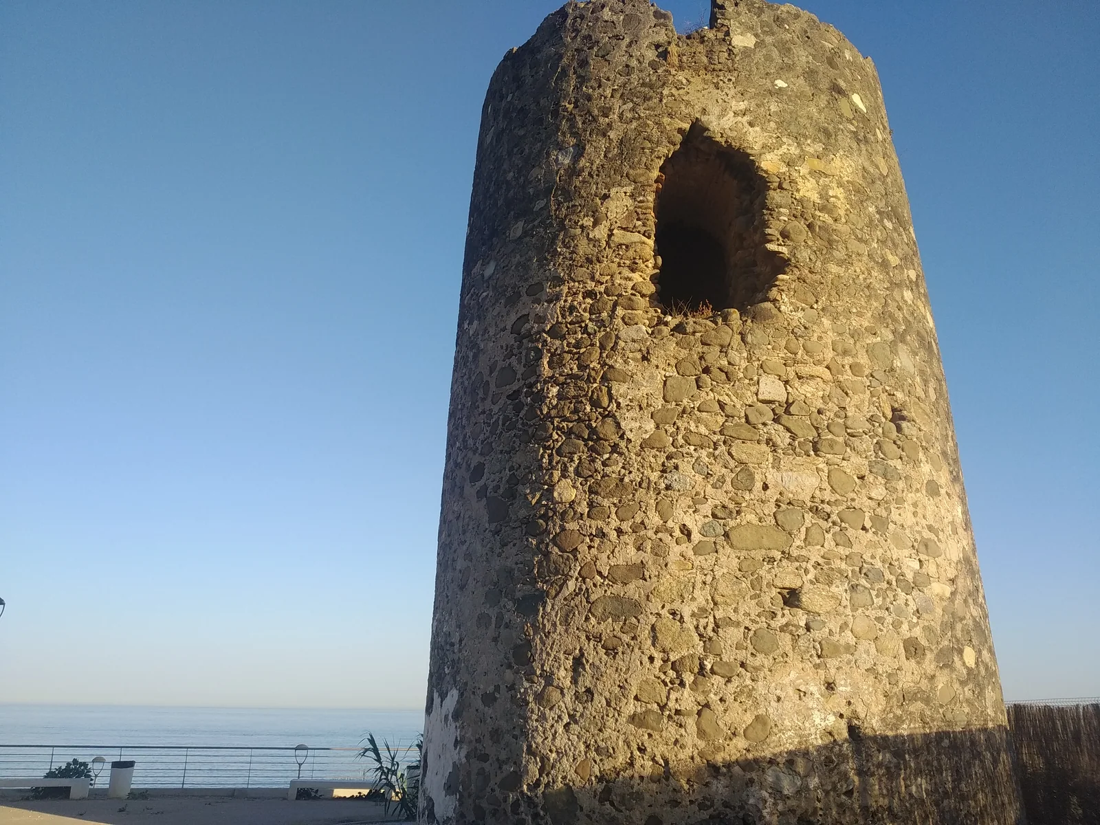 Torre almenara del Velerín