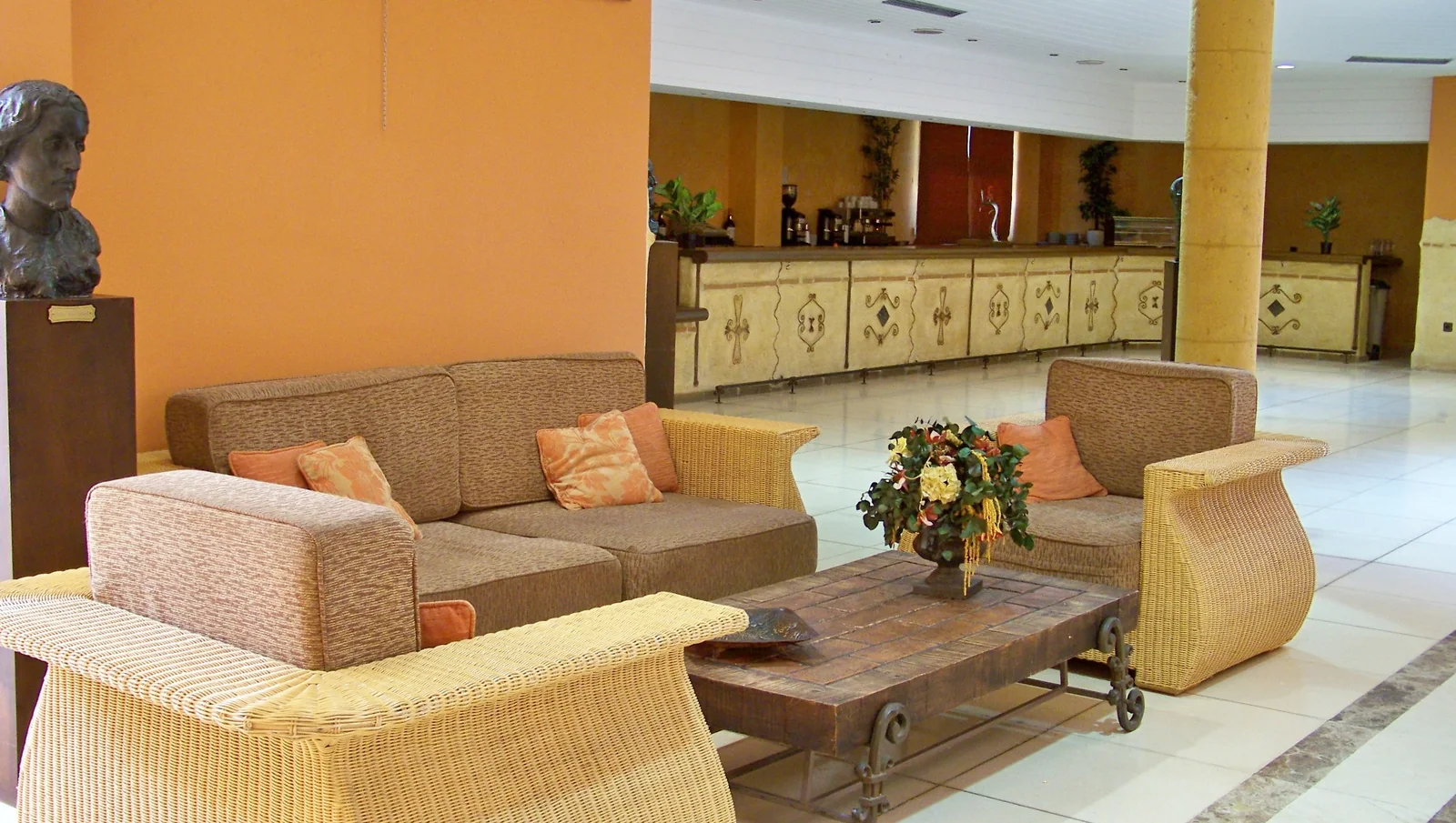Palacio de Exposiciones y Congresos, otra vista