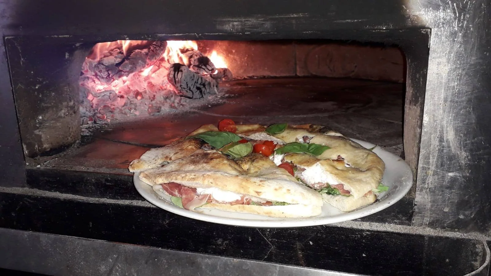 A Tavola (Italiano), otra vista