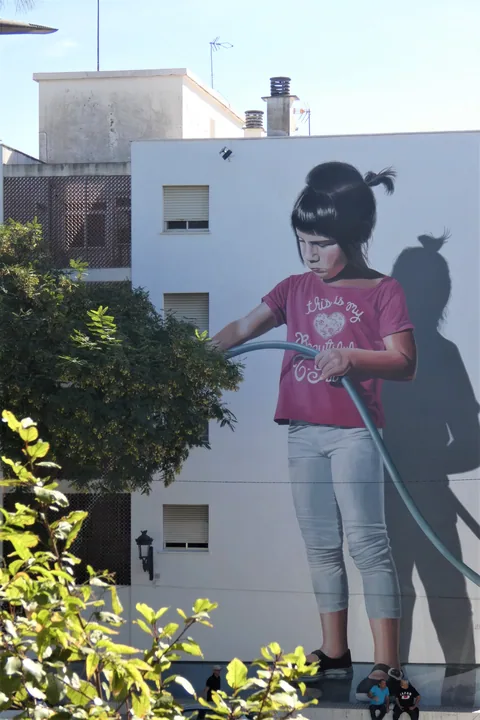 Regando el jardín