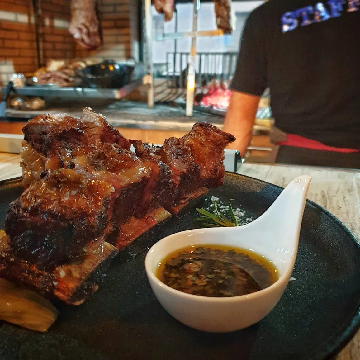 Mu – Mú (Asador Argentino), otra vista