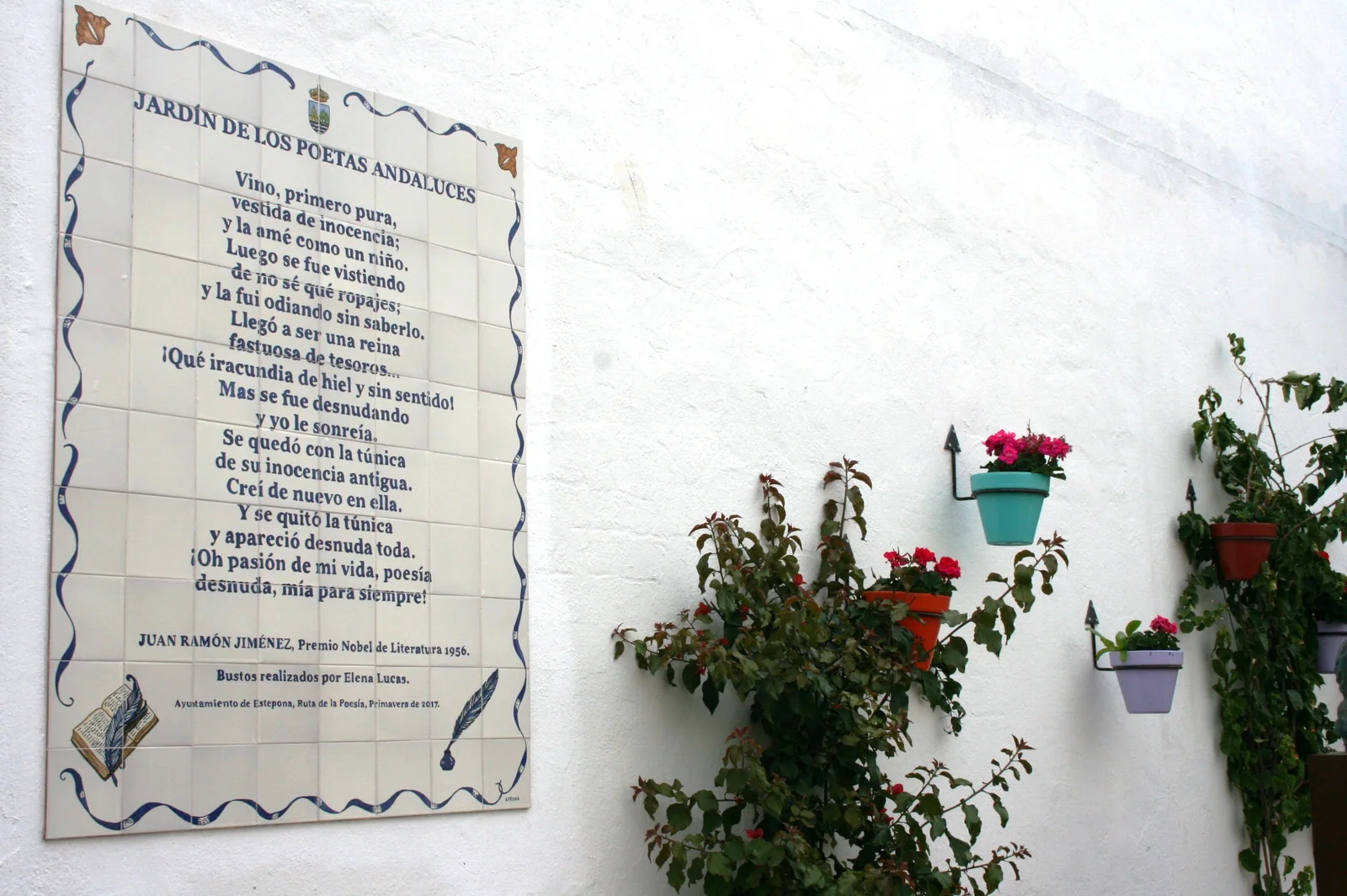 Poesía desnuda