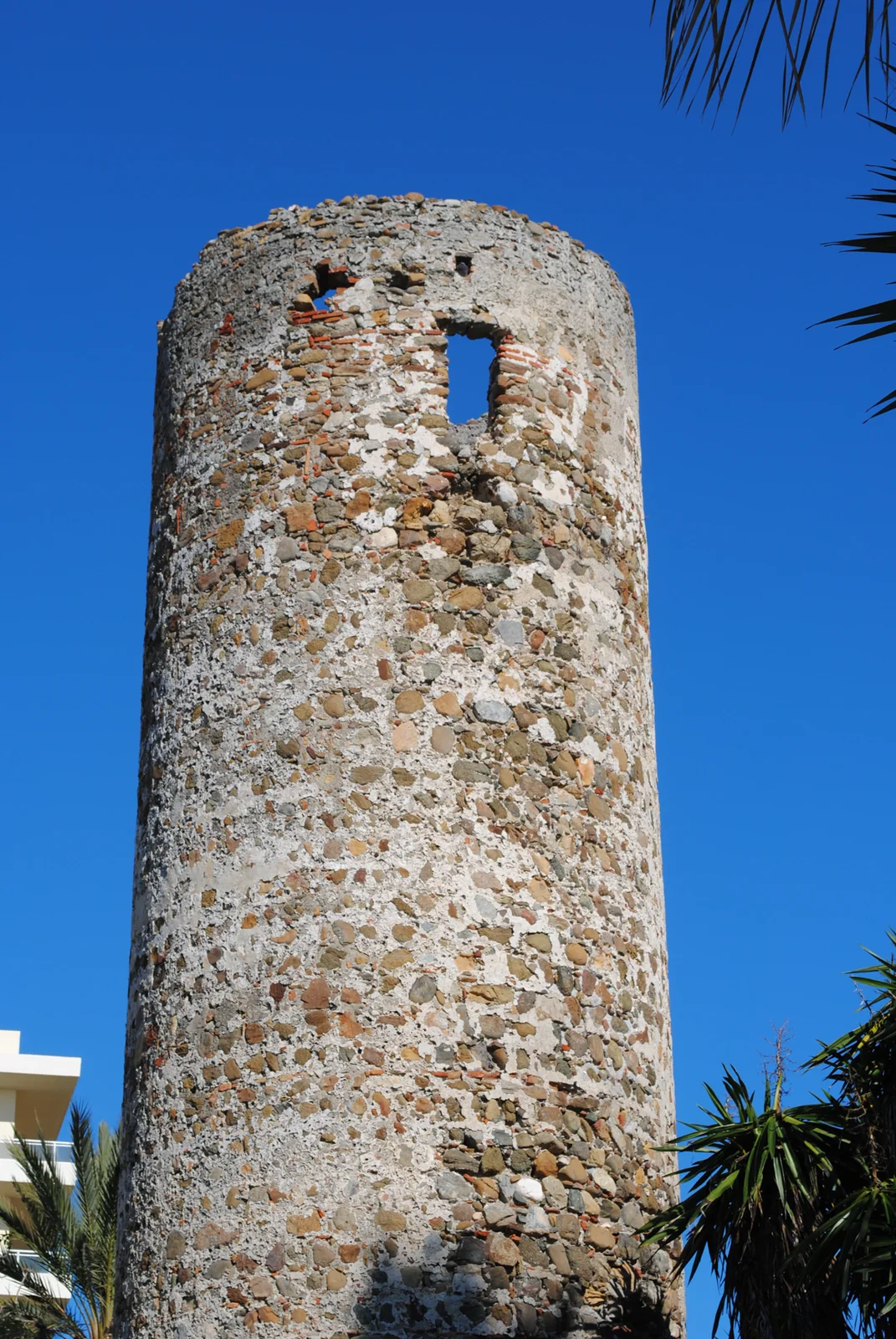 Torre almenara de Casasola o Baños, otra vista