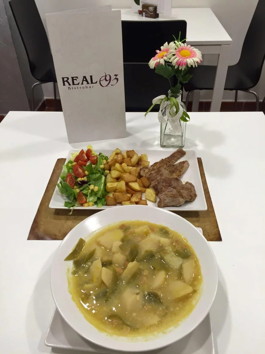 Real 93 Bistrobar, otra vista