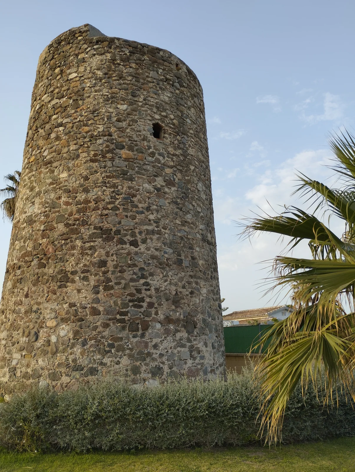 Torre almenara del Saladillo, otra vista
