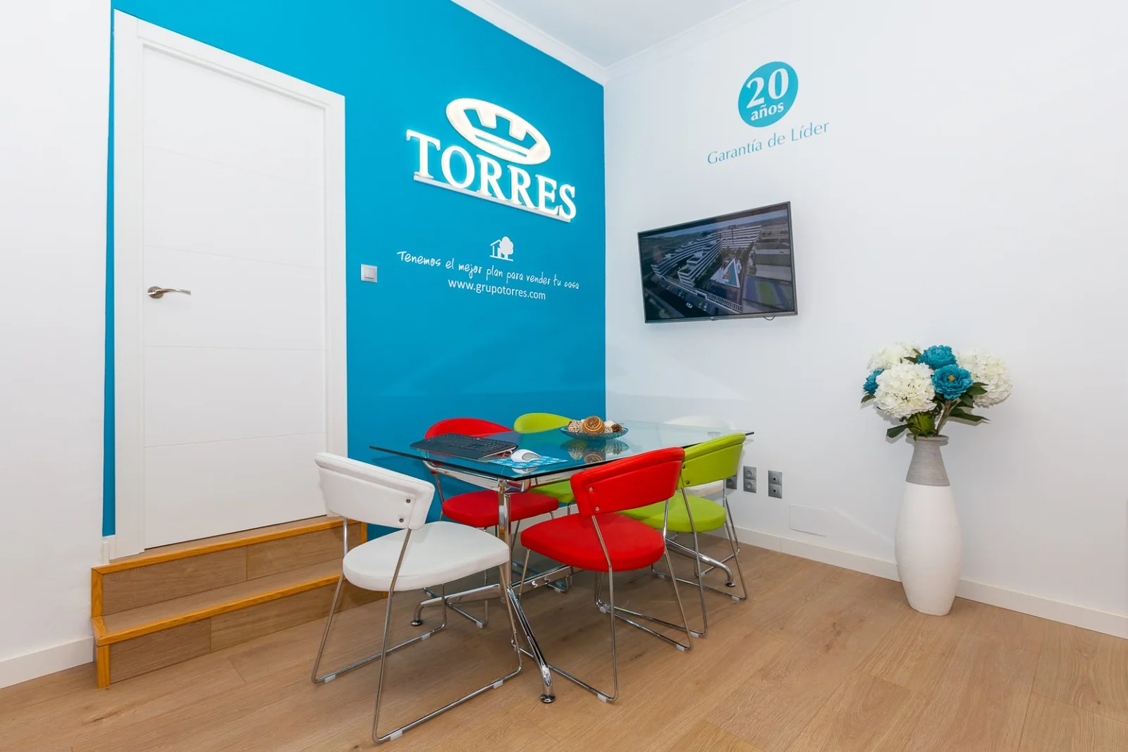 Grupo Torres, otra vista